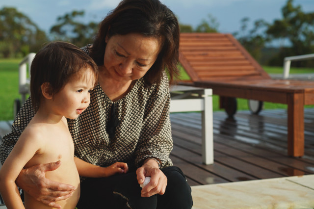 mountwhite_mum_miles_pool2