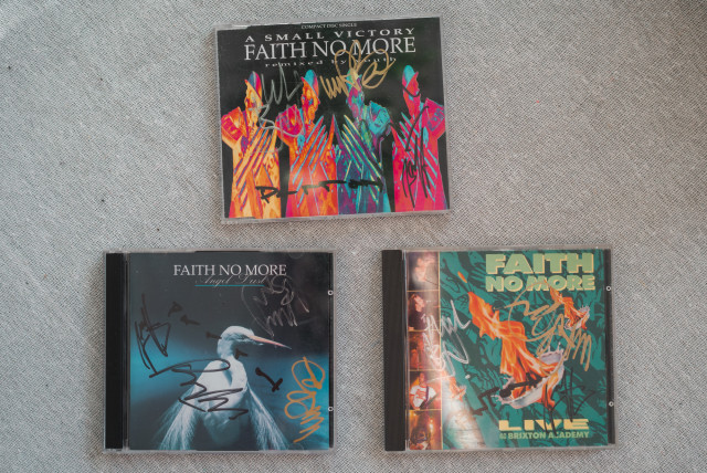 faith-no-more-signed
