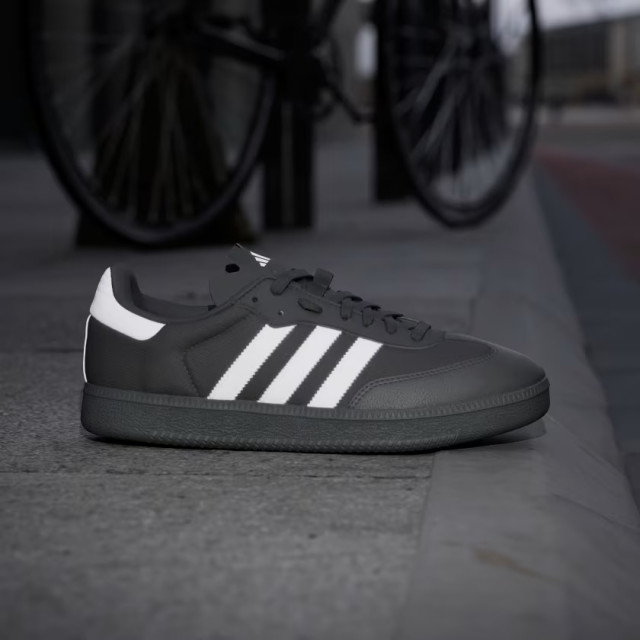 Velosamba_Made_With_Nature_Cycling_Shoes_Black_IE0232_HM3_hover