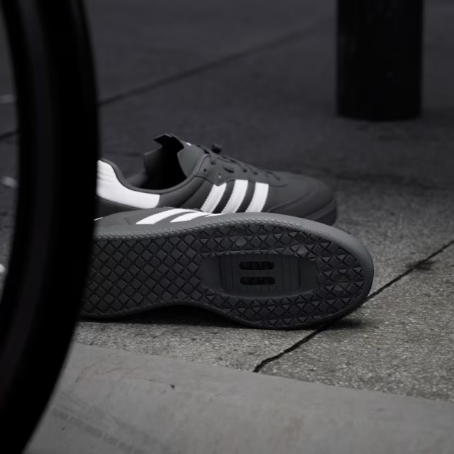 Velosamba_Made_With_Nature_Cycling_Shoes_Black_IE0232_HM4