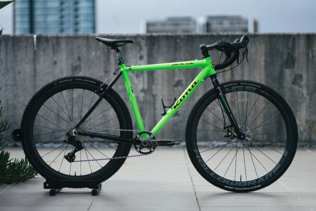 kona_jakethesnake_01