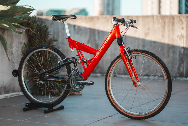 02_cannondale_superv_3000