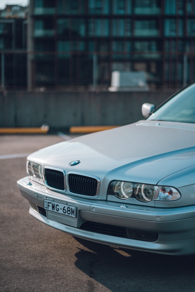 01_autoroe_bmw_e38