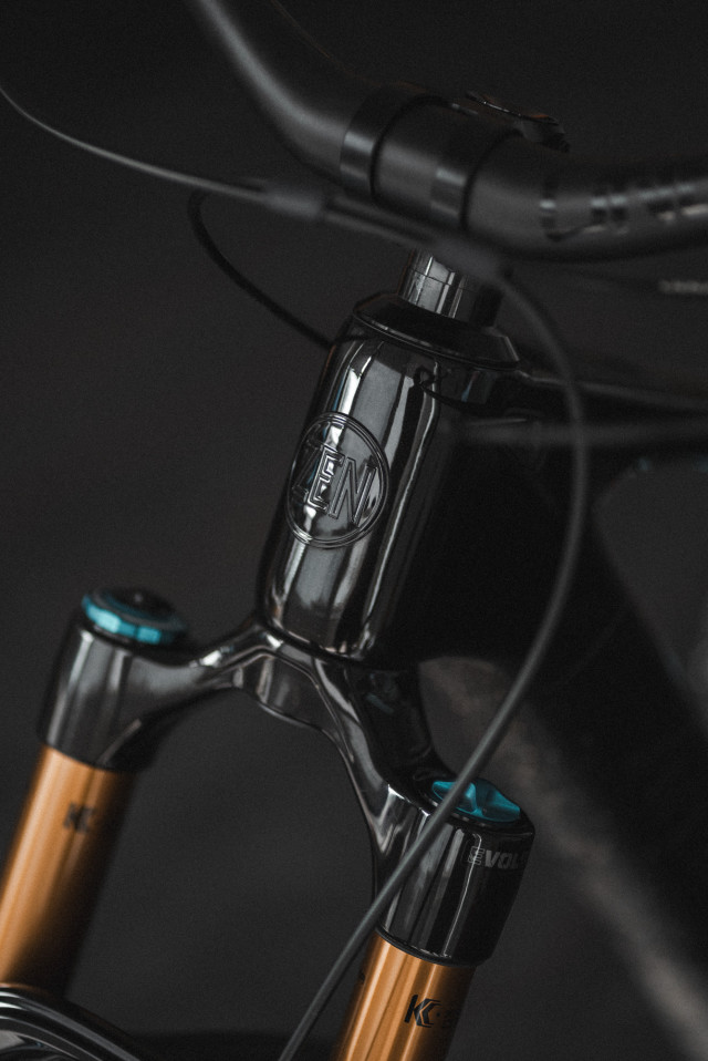 upsmuck_zen_headbadge_amflow