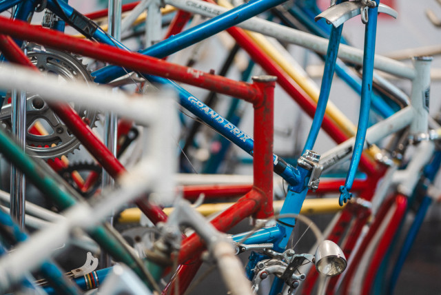 02_revolve_recycling_shop