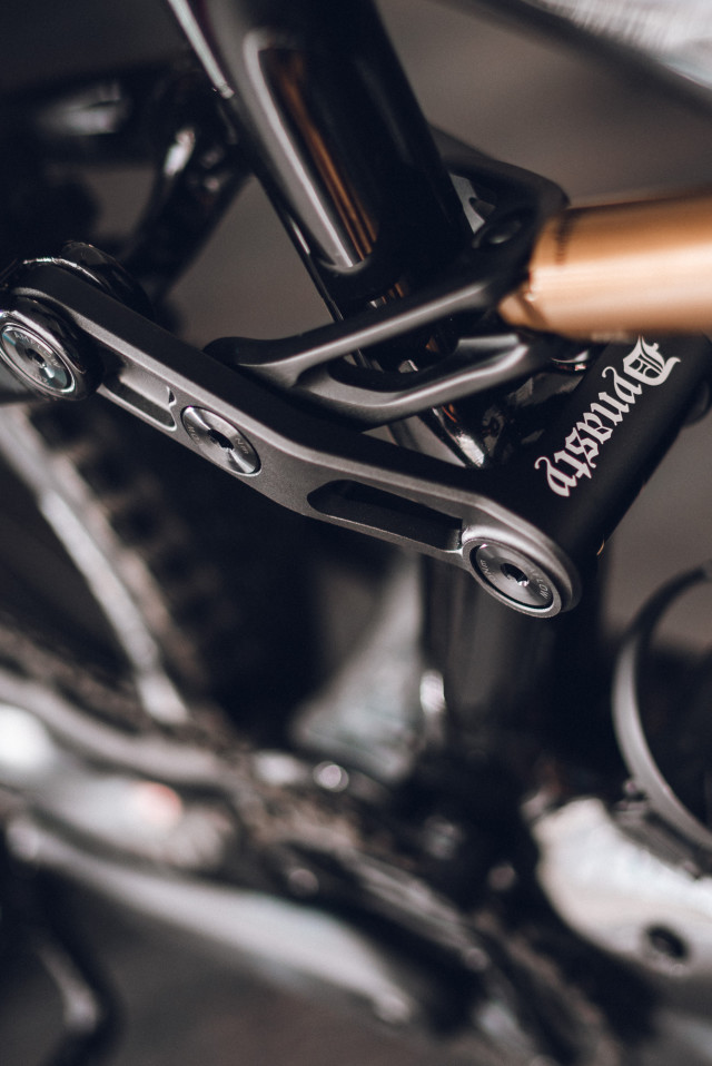 velo_dynasty_amflow_linkage2